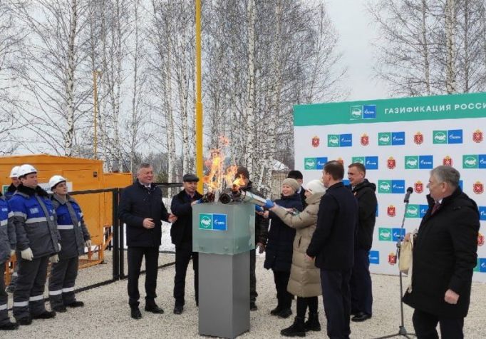 Андрей Турчак и Алексей Дюмин приняли участие в церемонии пуска газа в деревне Самохваловка