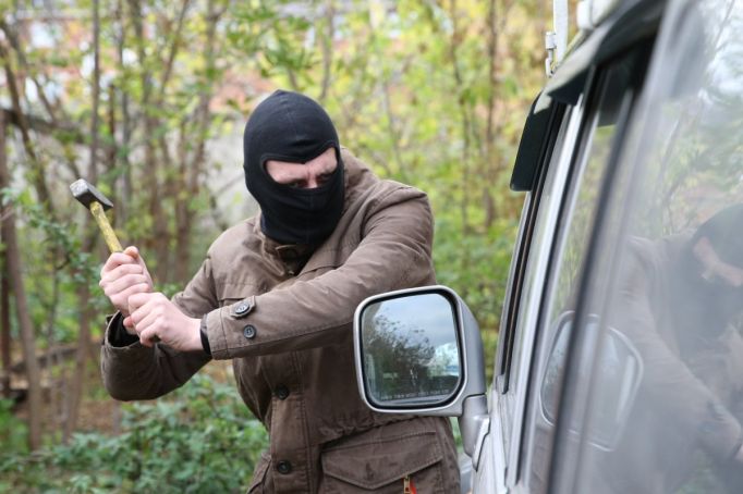 Жители Московской области будут осуждены за кражу автомобиля в Туле