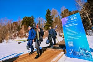 Алипкин, Волженцев, Резцова и Васильева выиграли золото XI Югорского лыжного марафона.