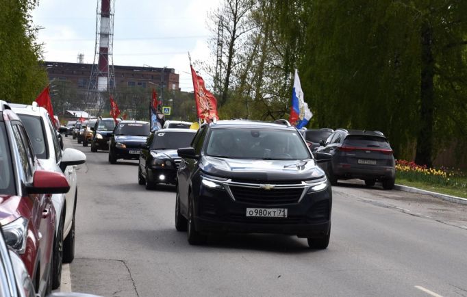 В Щёкинском районе провели автопробег по местам боевой славы