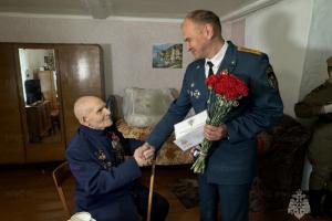 В Узловой поздравили с Днём Победы 106-летнего ветерана, бравшего Берлин.