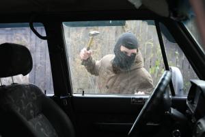 В Новомосковске 31-летний мужчина угнал чужой автомобиль.