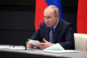 Владимир Путин: На примере Тулы можно судить о ситуации в промышленности страны.