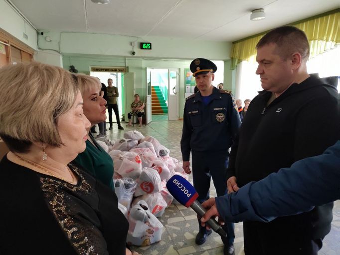 Жители Оренбургской области получили гуманитарную помощь от туляков
