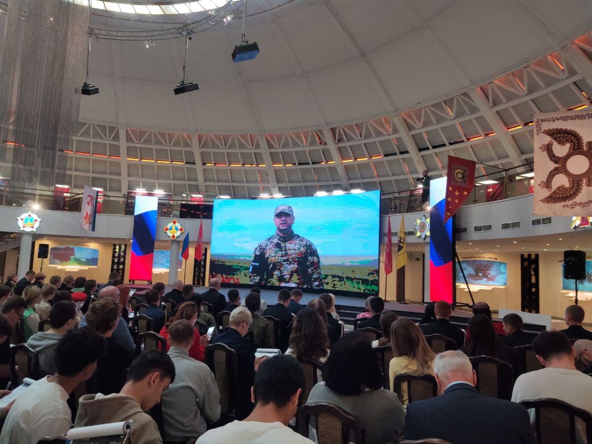 photo_5217468809273347580_y