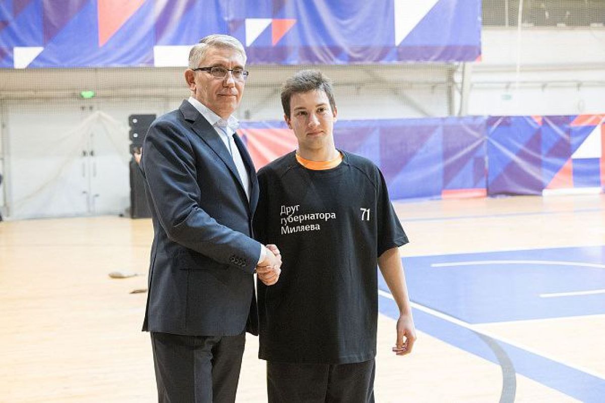 photo_5454193439395221771_x