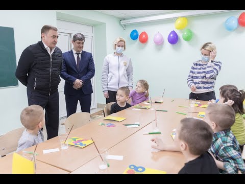 Алексей Дюмин посетил пункт временного размещения беженцев из ДНР и ЛНР в Алексине.