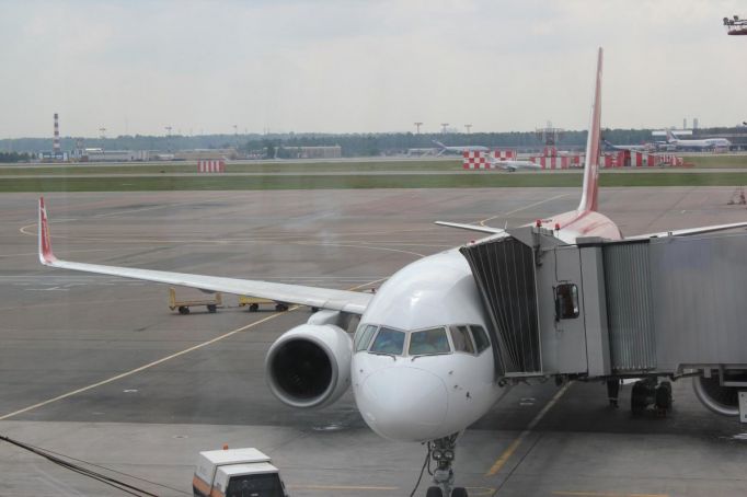 Ограничение полетов в 11 аэропортов России продлено до 12 июня