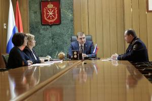 Алексей Дюмин провёл рабочую встречу с заместителем председателя правительства Тульской области Мариной Левиной.