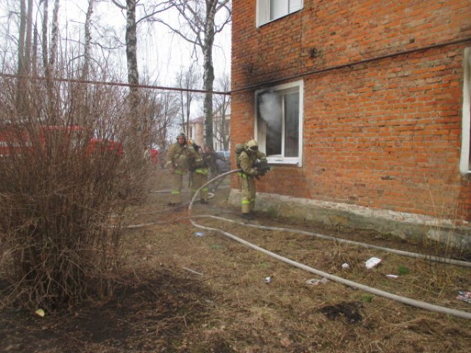 В Узловском районе сгорела квартира, есть пострадавший