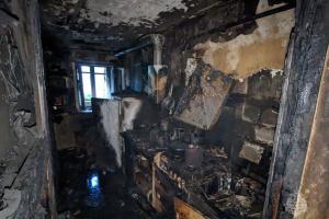 В 4 утра пожар вспыхнул в многоквартирном доме в Щекине.