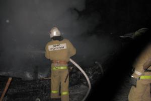 Пожар Суворовском районе уничтожил дом .