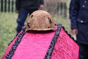 В Алексинском районе перезахоронили останки красноармейцев.