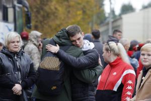 В России запущен чат-бот для помощи военнослужащим и их семьям .