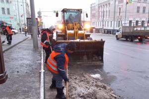 109 единиц техники сегодня чистит снег в Туле.