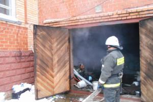 Утром в Богородицке горел гараж.