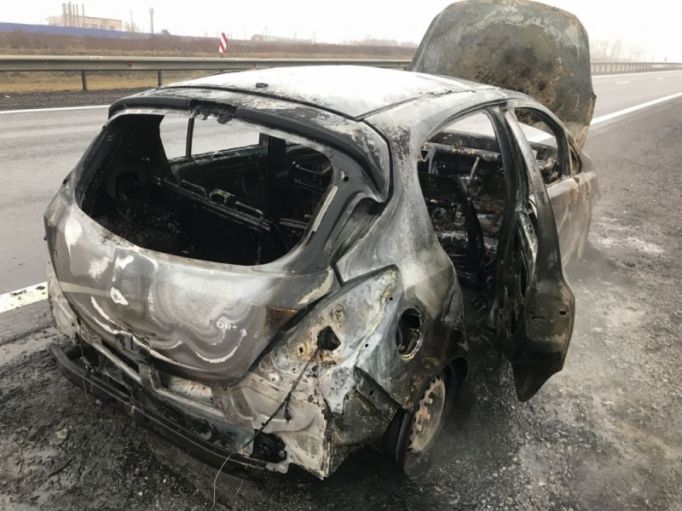 В Воловском районе сгорел автомобиль