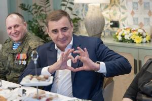 Алексей Дюмин пообщался с семьями участников СВО.