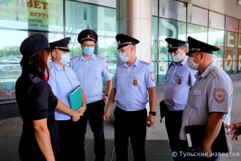 Тульские полицейские провели рейд в ТРЦ «Макси»