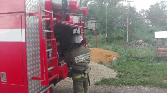 Пожар в Киреевском оставил дом без крыши 