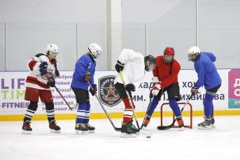Женская хоккейная команда «Королевы льда»