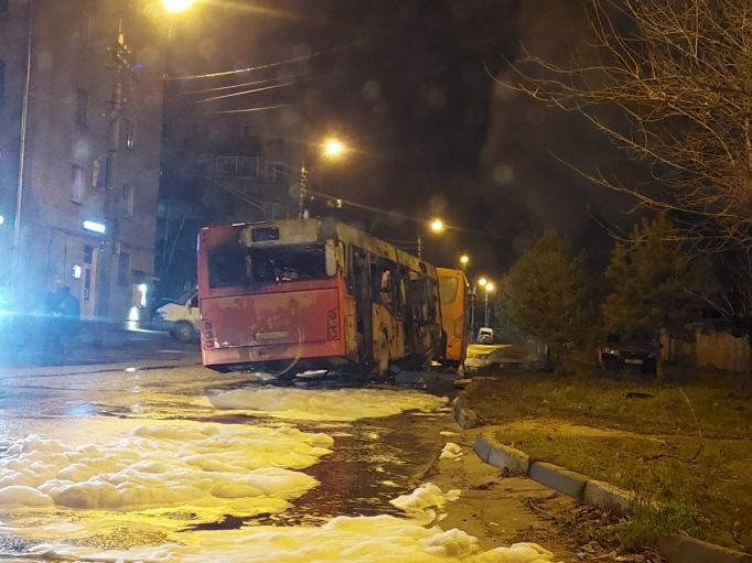 В Туле сгорел пассажирский автобус