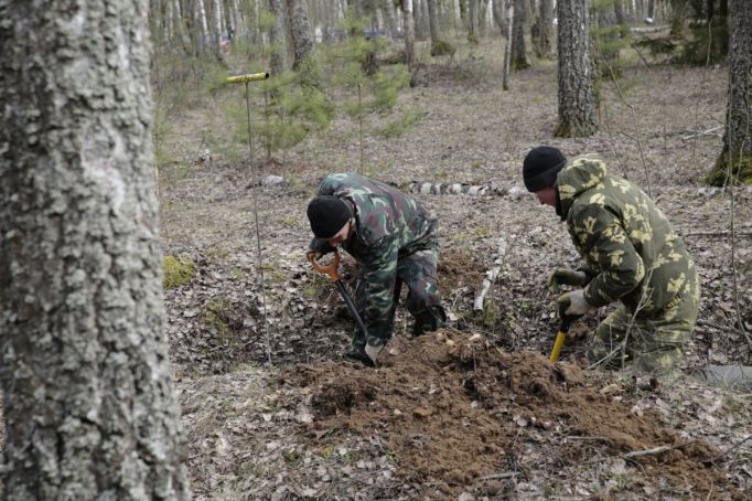 Разыскиваются родственники бойца Андрея Суханова, останки которого нашли в Тульской области