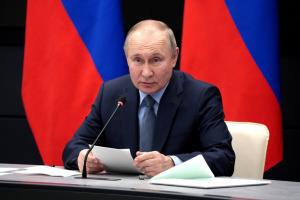 Владимир Путин в Туле: По важному оборудованию мы должны стремиться к полной суверенизации.