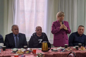 Глава администрации Куркинского района встретился с семьями военнослужащих .