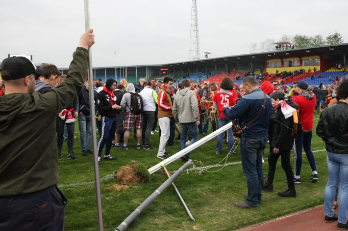 На тульском стадионе "Арсенал" растеклось 6 тонн тосола