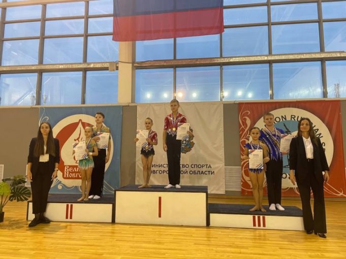 Туляки получили бронзу на Всероссийских соревнованиях по акробатике