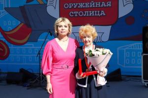 Ольга Слюсарева поздравила туляков, ставших Почетными гражданами города.
