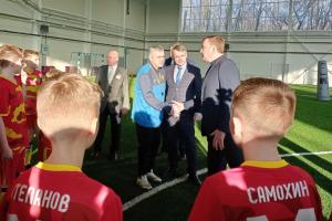 Алексей Дюмин встретился с юными футболистами СШ «Арсенал».