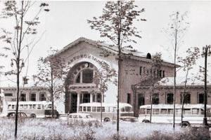 1957 Орден Ленина, автобусы, жулики.