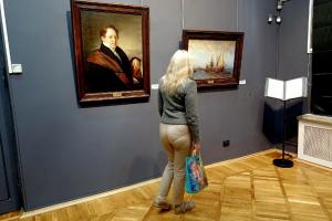 В Туле открылась выставка картин из фондов Воронежского художественного музея.