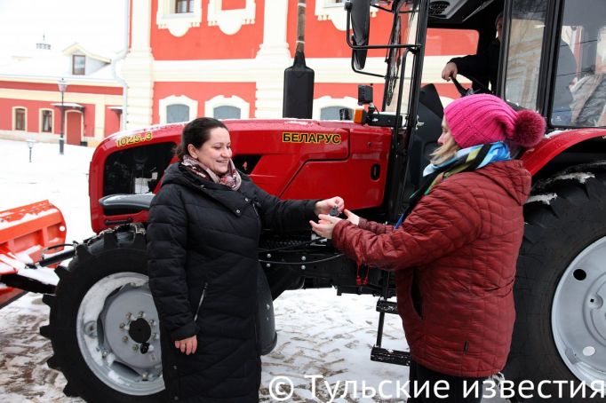 Музею Василия Поленова передали новый трактор
