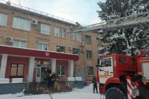 20 человек эвакуировали из-за условного пожара в администрации Алексина.