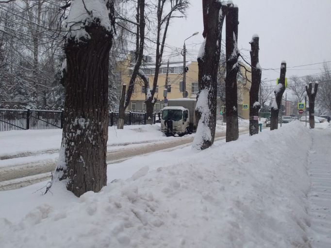 Более 8 тысяч кубометров снега вывезли из Тулы за 15 января