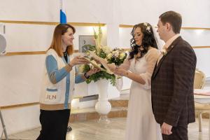 В первые дни Года семьи в Тульской области зарегистрировали 22 брака.