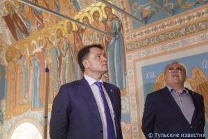 Губернатор Владимир Груздев осмотрел реконструкцию кремля .