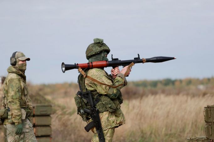 В ЛДНР, Запорожской и Херсонской областях введено военное положение