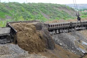 На Тульском отрезке Московской железной дороги ведутся работы по  подготовке к весеннему паводку.