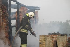 В Узловском районе пожар уничтожил жилой дом.