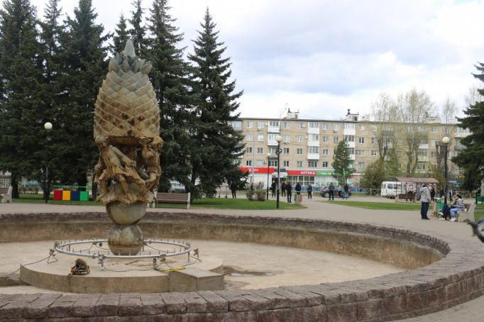 В Новомосковске фонтаны готовят к летнему сезону