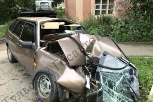 В Щекине пьяный водитель отправил 17-летнюю пассажирку в больницу.