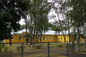 1,5 млн рублей потратили на ремонт фасада школы в Чернском районе.