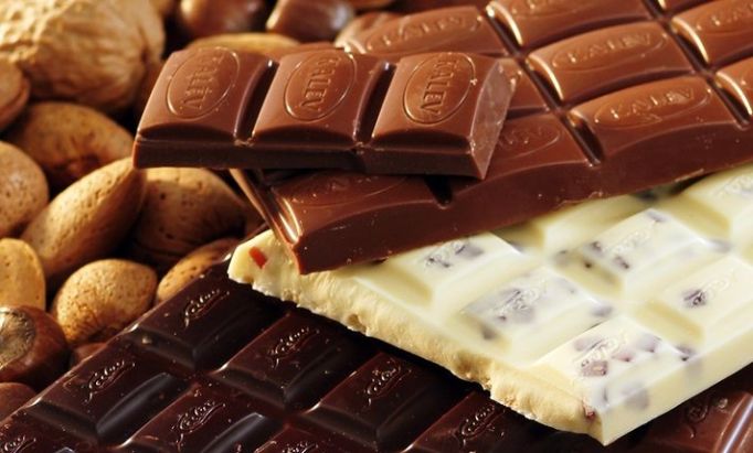 Туляки украли в супермаркете шоколадки, но съесть все им не удалось