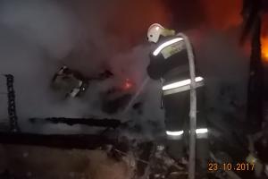 В Липках сгорел дом, есть пострадавшие.