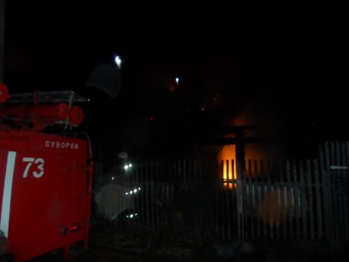 В Суворове ночью горел частный дом