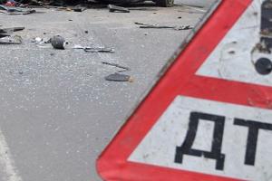 Легковушка, зарегистрированная в Тульской области, разбилась в автокатастрофе.